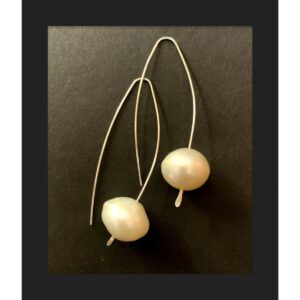 Product Image: Simple Pearl Drop Earrings