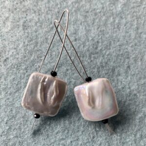 Product Image: Simple Square Pearl Earrings