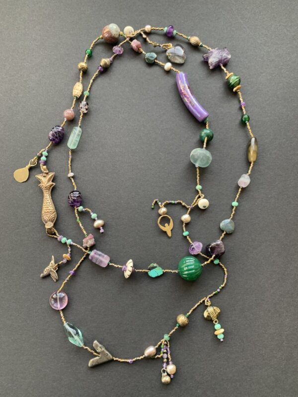 Product Image: Violet Beauty Necklace