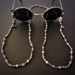 Product Image: “Quiet Moment” Chili Rose Eyeglass holder