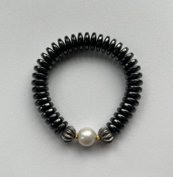 Product Image: Hematite/Pearl Bracelet