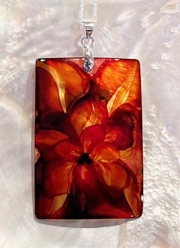 Product Image: Golden Flower Pendant