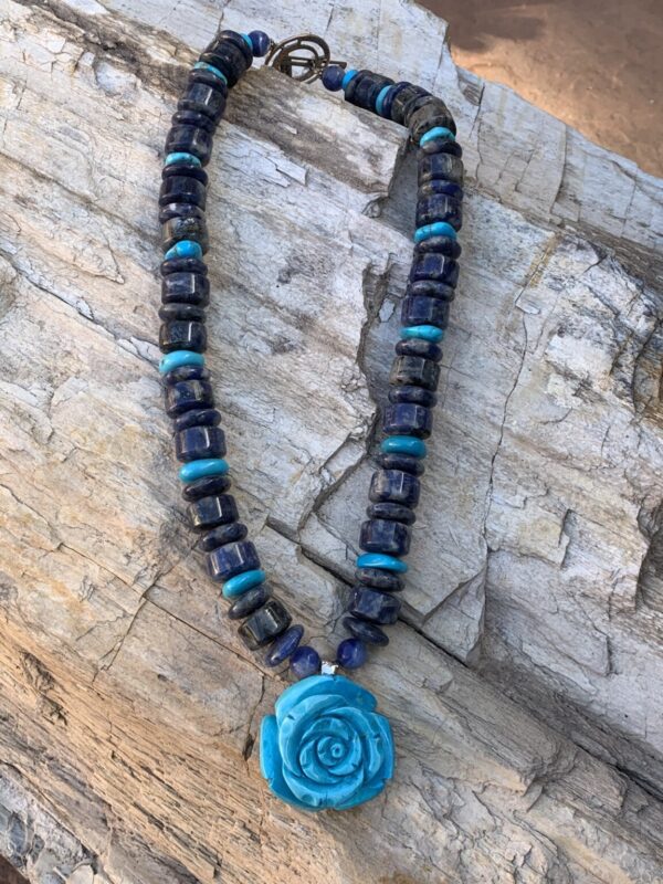 Product Image: Turquoise Rose Necklace