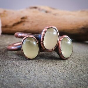 Product Image: Prehnite Oval Stone Ring | Copper | Size 5, 5.25, 6