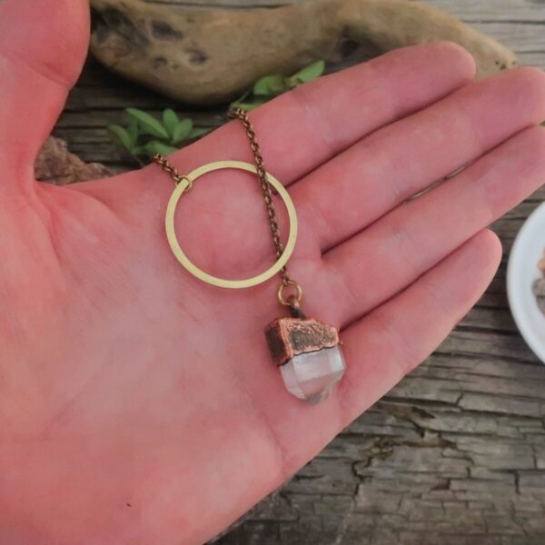 Product Image: Quartz Point Lariat Necklace | Brass & Copper