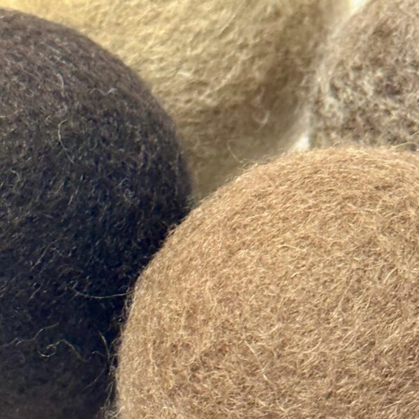 Product Image: TUMBLEWEEDS©️ WOOL DRYER BALL SET