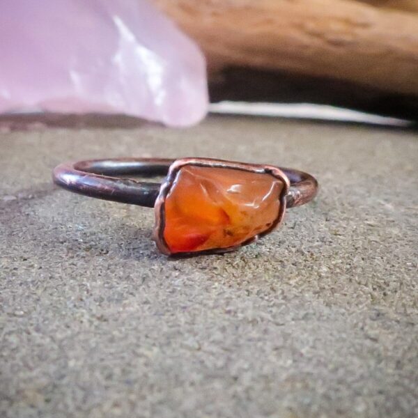 Product Image: Carnelian Agate Tumbled Stone Ring | Copper | Size 7.25