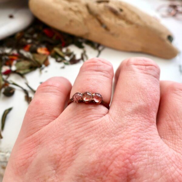 Product Image: Strawberry Quartz 3 Stone Ring | Copper | Size 6.75