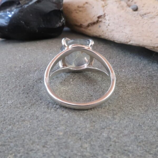 Product Image: Labradorite Transformation Ring | Sterling Silver | Size 8