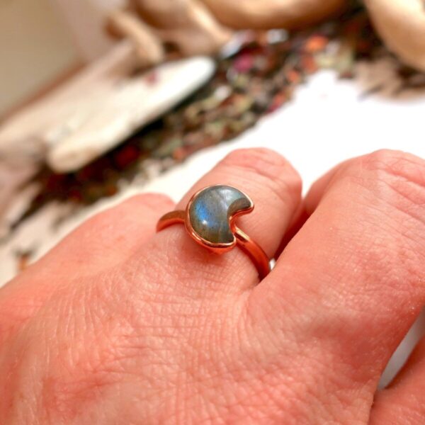 Product Image: Labradorite Crescent Moon Ring | Copper | Size 7