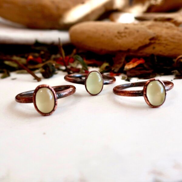 Product Image: Oval Prehnite Ring | Copper