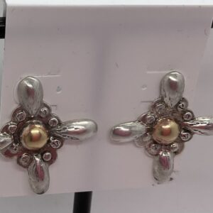 Product Image: Two tone silver flower.