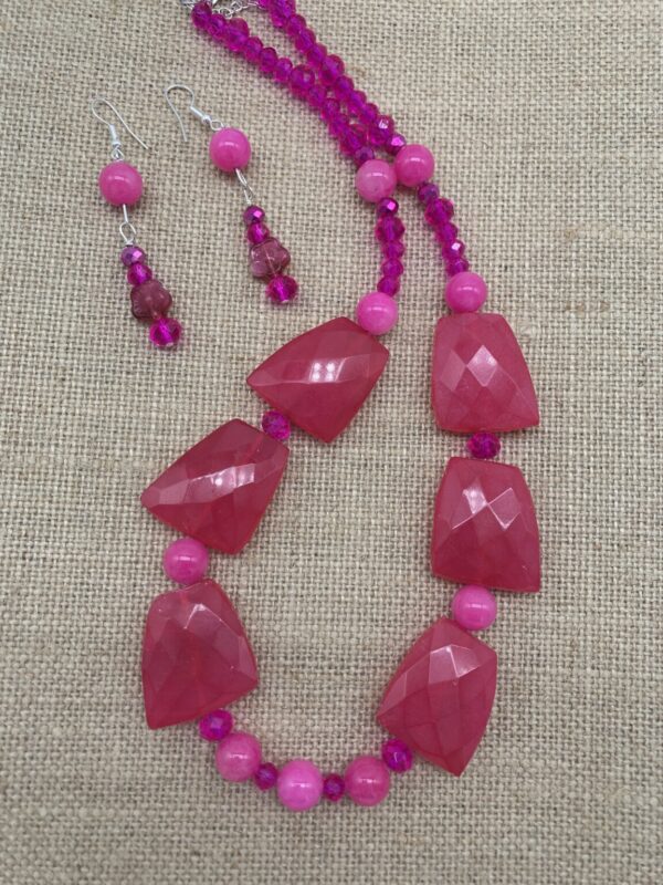 Product Image: Necklace: Pink Dyed Quartz Faceted Slabs, Glass Beads, 19″+2″ Sterling Extender Chain