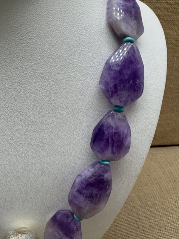 Product Image: Necklace: Amethyst Faceted Slabs, Turquoise, Satin Finish 25 mm Silver Bead, S Hook Clasp 19″