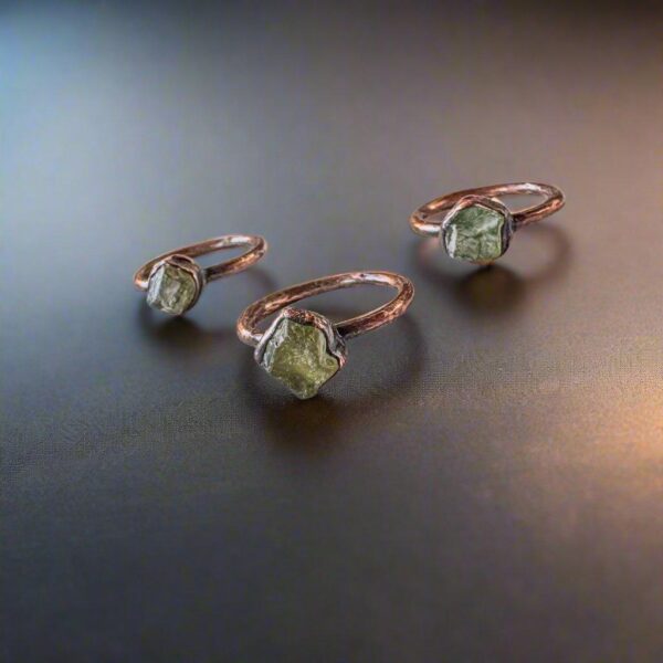 Product Image: Handmade Raw Chrome Diopside Ring in Copper Boho Style