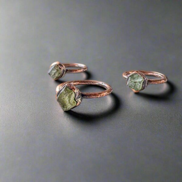 Product Image: Handmade Raw Chrome Diopside Ring in Copper Boho Style