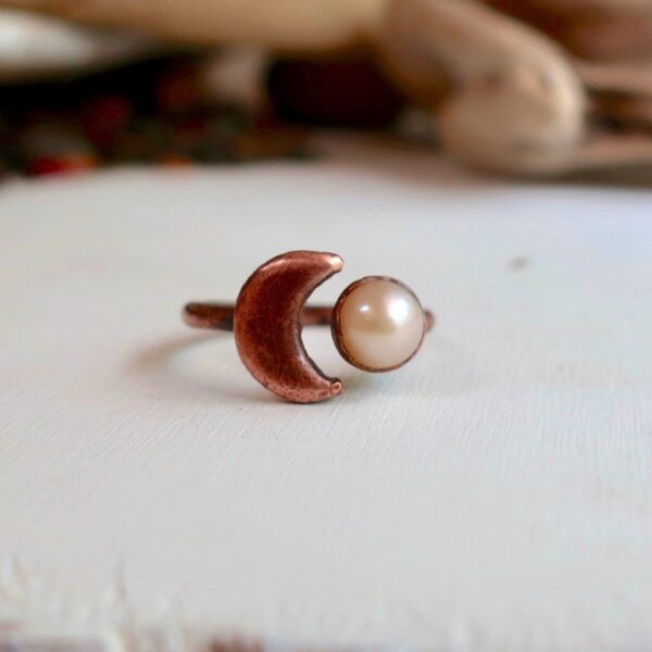 Product Image: Electroformed Copper Ring With Pearl and Moon Charm