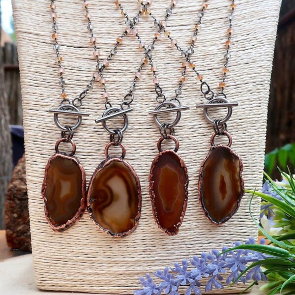 Product Image: Unique Agate Slice Necklace with Copper Elegance