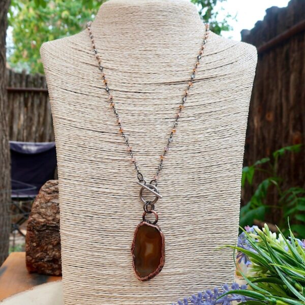 Product Image: Unique Agate Slice Necklace with Copper Elegance
