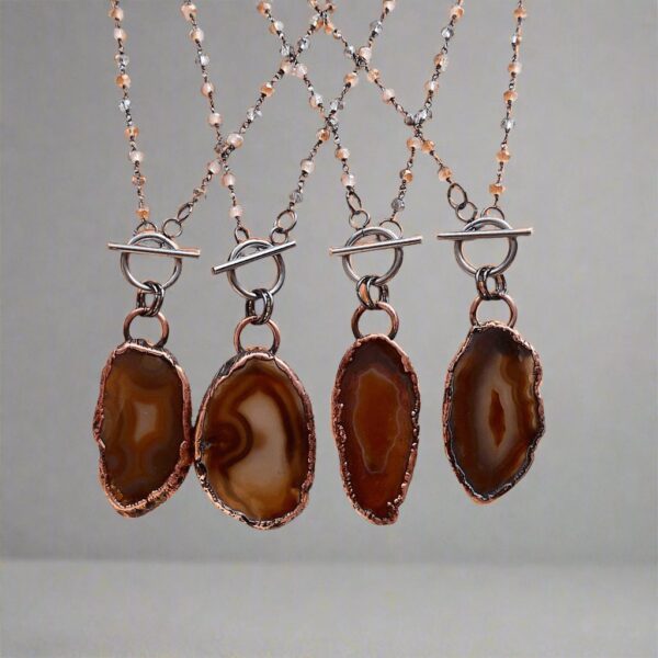 Product Image: Unique Agate Slice Necklace with Copper Elegance