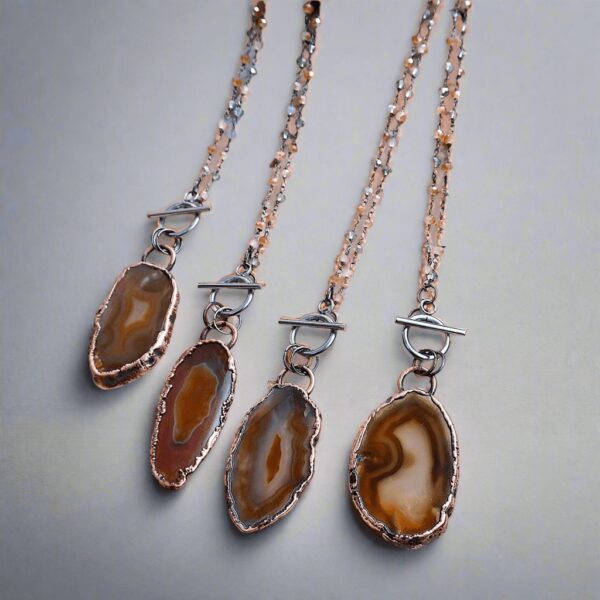 Product Image: Unique Agate Slice Necklace with Copper Elegance