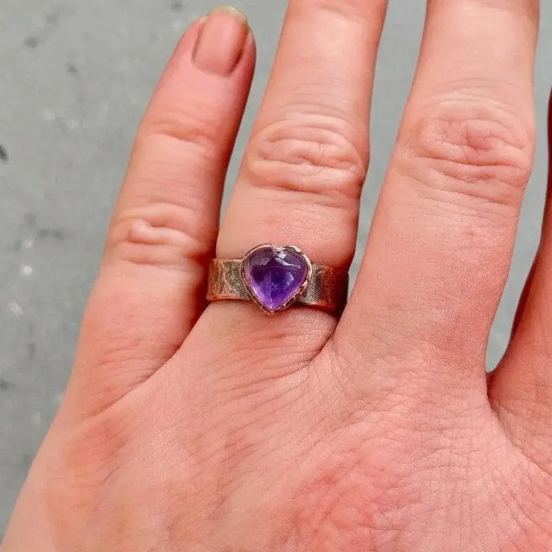 Santa Fe Marketplace Heart Amethyst Ring – Handcrafted Copper Talisman for Calming Confidence Product Image: Heart Amethyst Ring – Handcrafted Copper Talisman for Calming Confidence