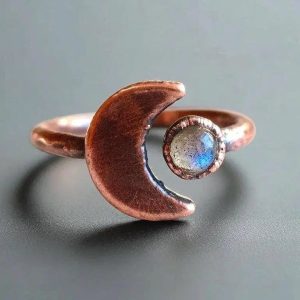 Product Image: Labradorite Ring — Handcrafted Copper Talisman Jewelry For Intuition