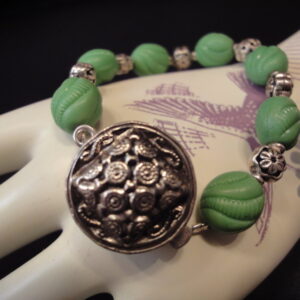 Product Image: A Little Bit of Victoriana Button Bracelet