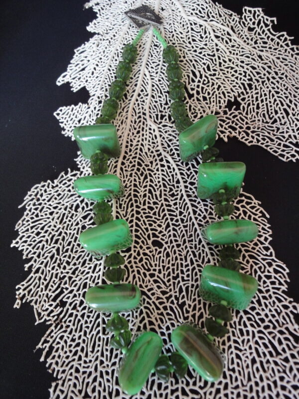 Product Image: Fun and Funky 1940’s Vintage Resin Necklace
