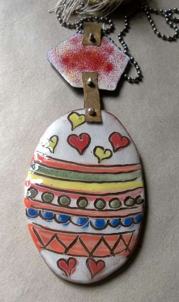 Product Image: Decorative Egg Neckpiece
