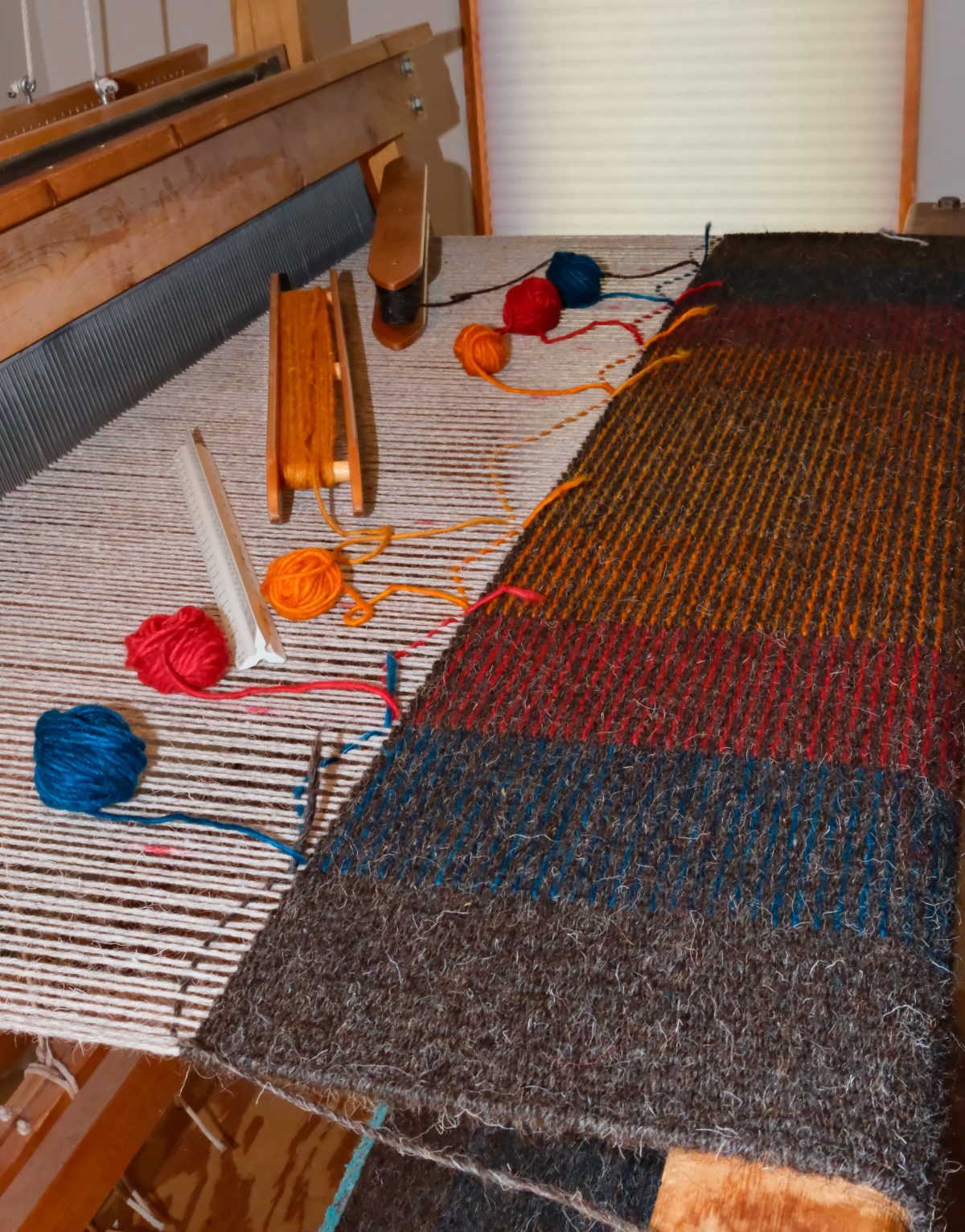 Santa Fe Marketplace Rug #427, 45″ X 45.75″ Product Image: Rug #427, 45″ X 45.75″
