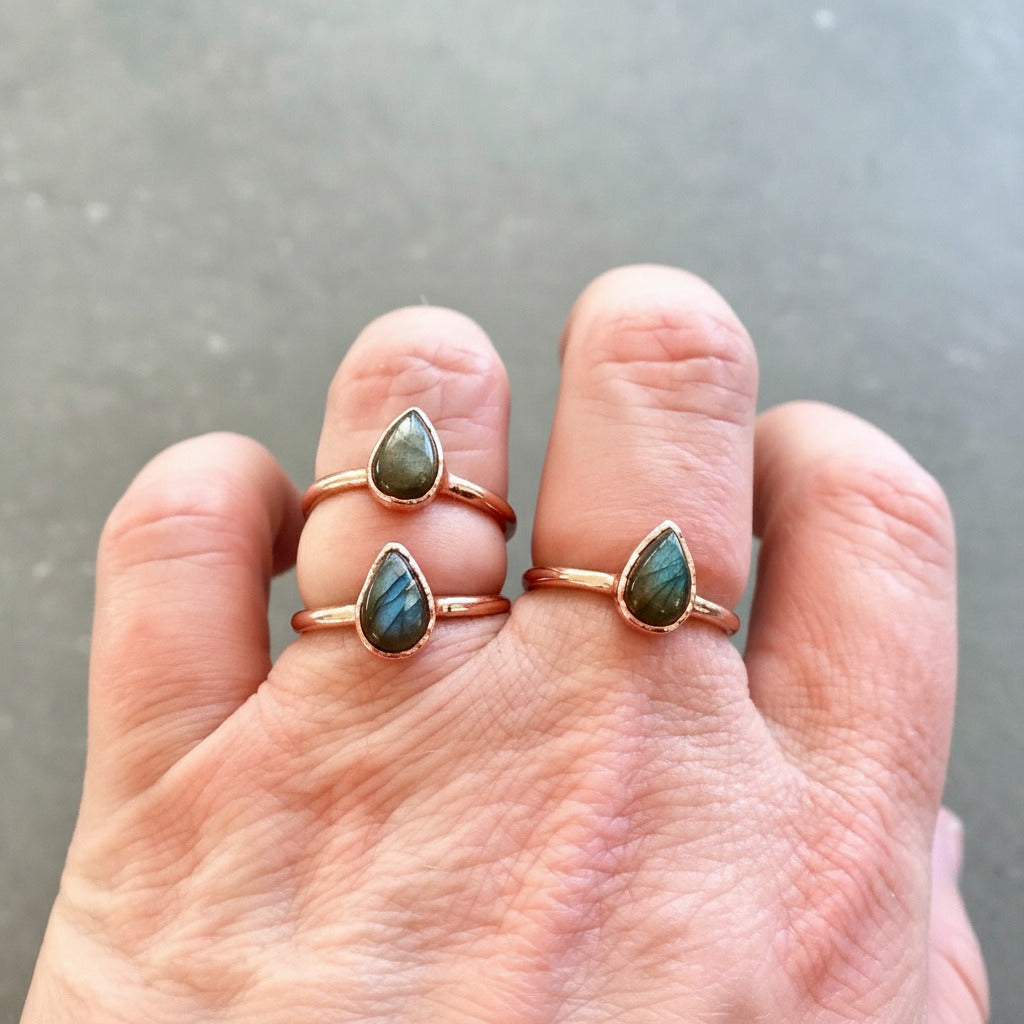 Santa Fe Marketplace Labradorite Ring – Handcrafted Copper Talisman for Inner Clarity Product Image: Labradorite Ring – Handcrafted Copper Talisman for Inner Clarity