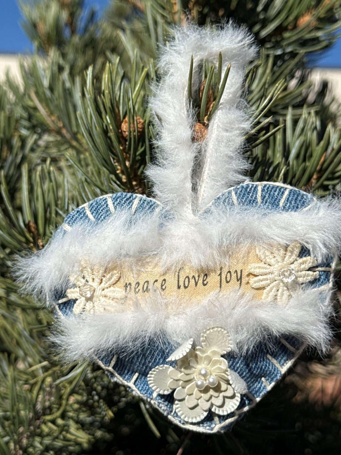 Santa Fe Marketplace Hand Embroidered Love Heart Ornaments #1 – By Annette Colby Product Image: Hand Embroidered Love Heart Ornaments #1 – By Annette Colby