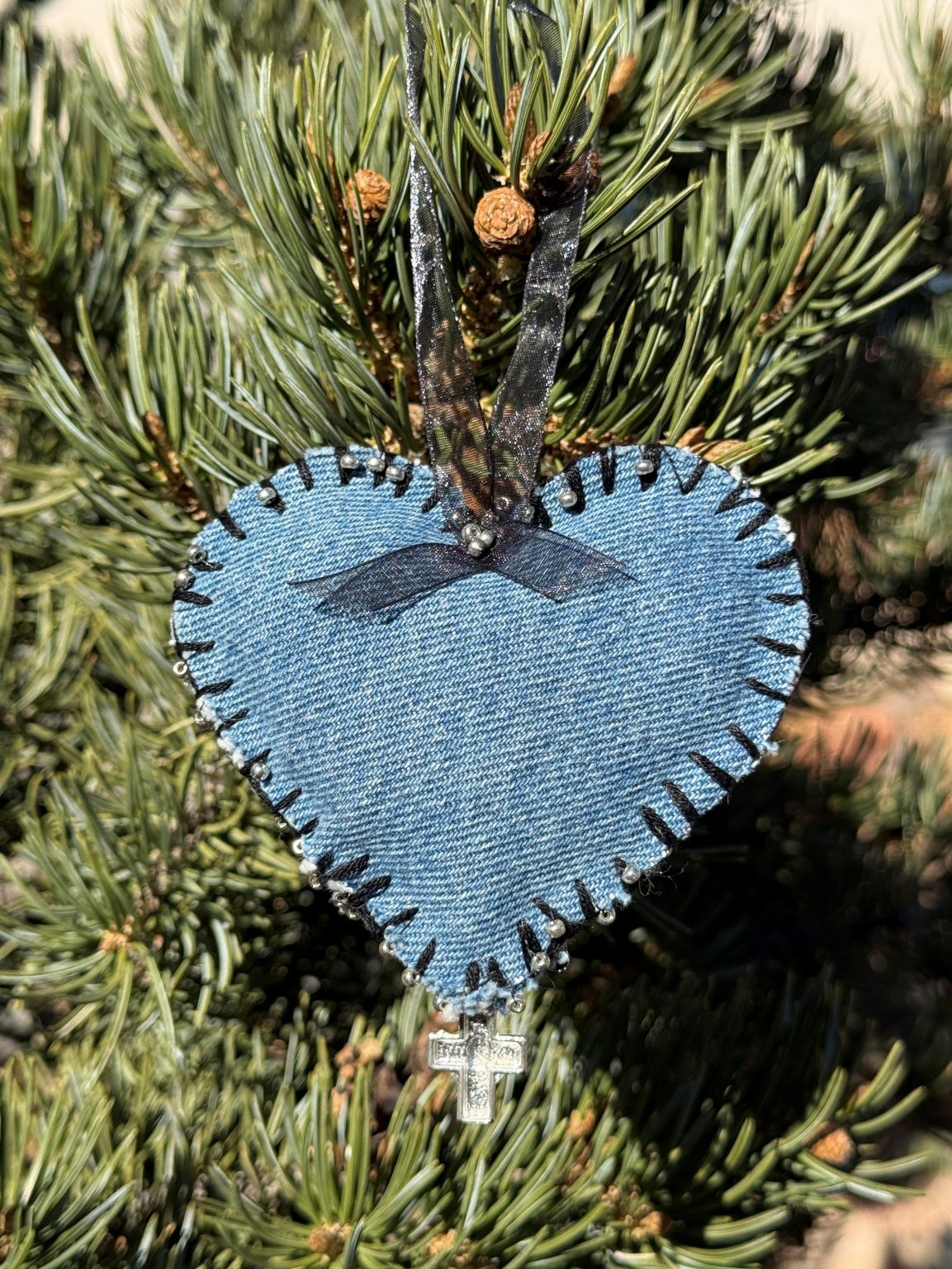 Santa Fe Marketplace Hand Embroidered Love Heart Ornaments #2 – By Annette Colby Product Image: Hand Embroidered Love Heart Ornaments #2 – By Annette Colby