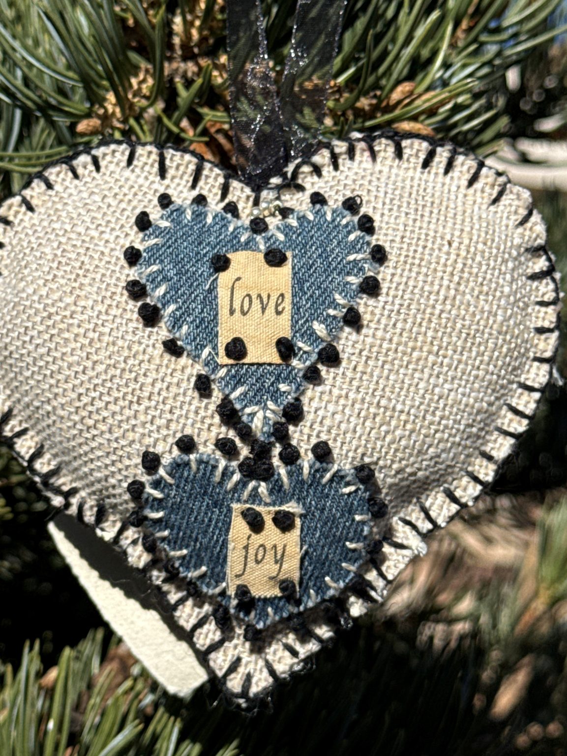 Santa Fe Marketplace Hand Embroidered Love Heart Ornaments #4 – By Annette Colby Product Image: Hand Embroidered Love Heart Ornaments #4 – By Annette Colby