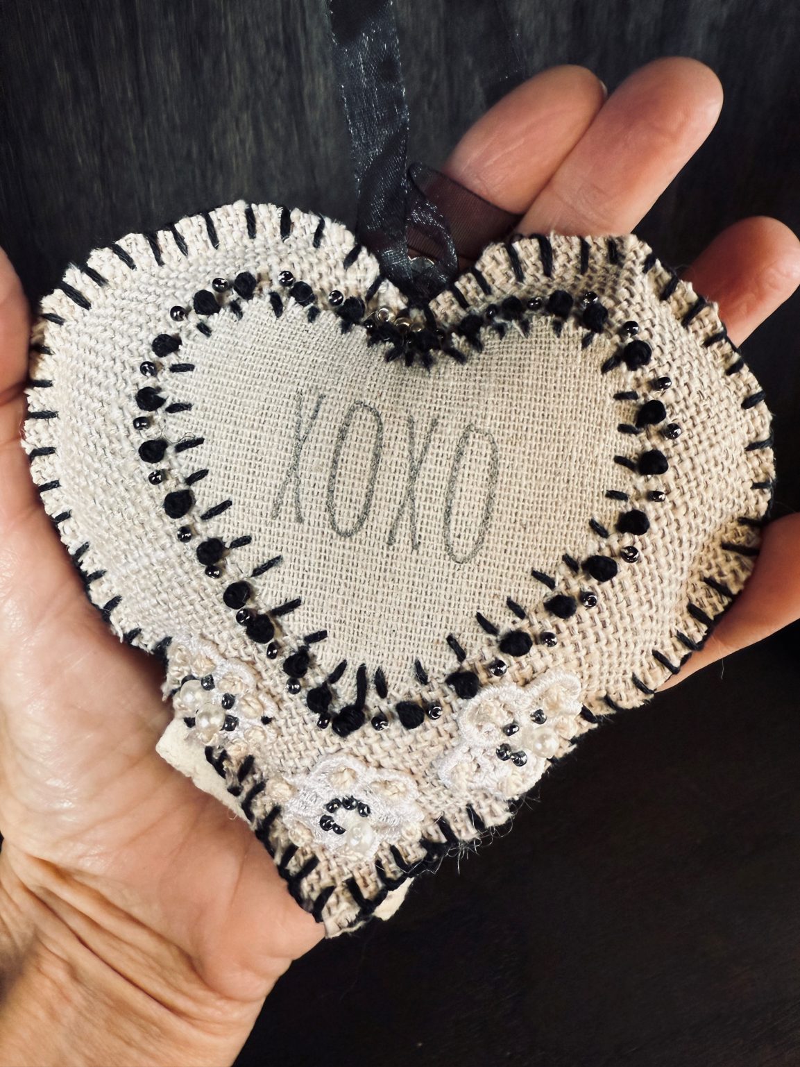 Santa Fe Marketplace Hand Embroidered Love Heart Ornaments #5 – By Annette Colby Product Image: Hand Embroidered Love Heart Ornaments #5 – By Annette Colby