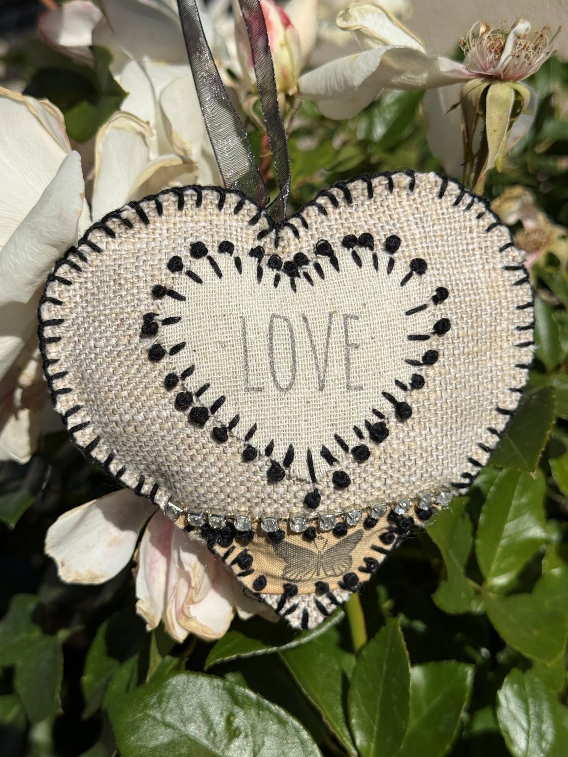 Santa Fe Marketplace Hand Embroidered Love Heart Ornaments #7 – By Annette Colby Product Image: Hand Embroidered Love Heart Ornaments #7 – By Annette Colby