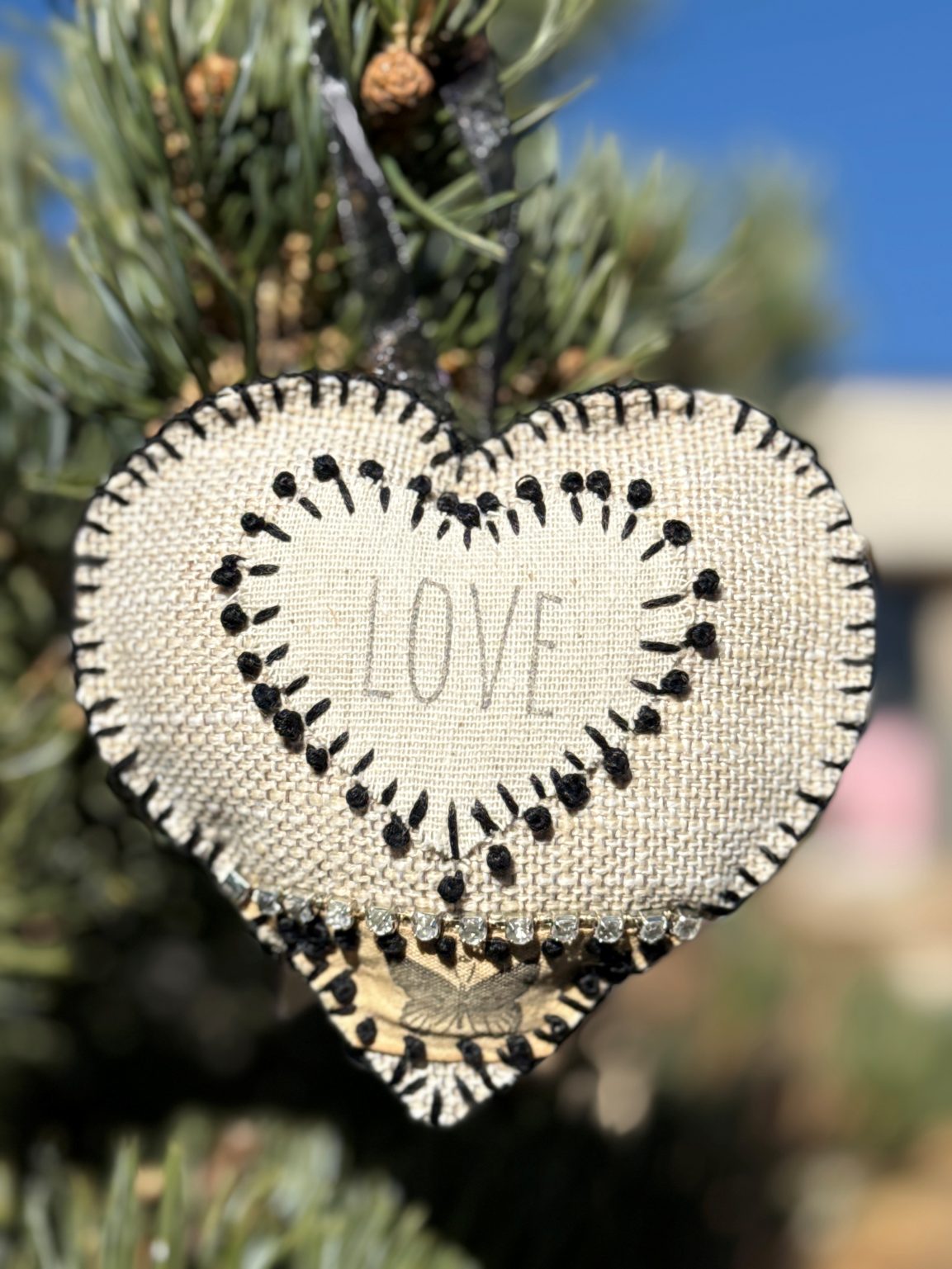 Santa Fe Marketplace Hand Embroidered Love Heart Ornaments #7 – By Annette Colby Product Image: Hand Embroidered Love Heart Ornaments #7 – By Annette Colby