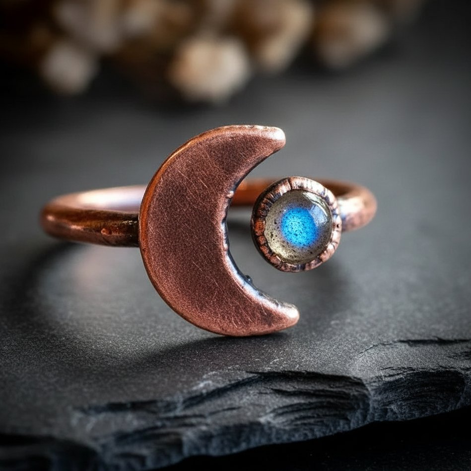 Santa Fe Marketplace Labradorite Crescent Moon Ring | Electroformed Copper | Made to Order Product Image: Labradorite Crescent Moon Ring | Electroformed Copper | Made to Order