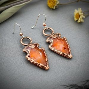 Santa Fe Marketplace Carnelian Arrowhead Earrings | Raw Arrowhead | Handcrafted Electroformed Copper | Made to Order Product Image: Carnelian Arrowhead Earrings | Raw Arrowhead | Handcrafted Electroformed Copper | Made to Order