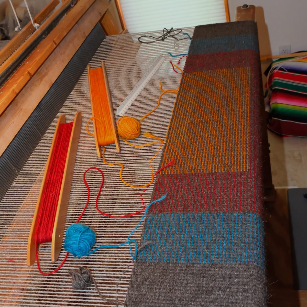 Santa Fe Marketplace Rug 439, 44.75″ X 44.75″ Product Image: Rug 439, 44.75″ X 44.75″