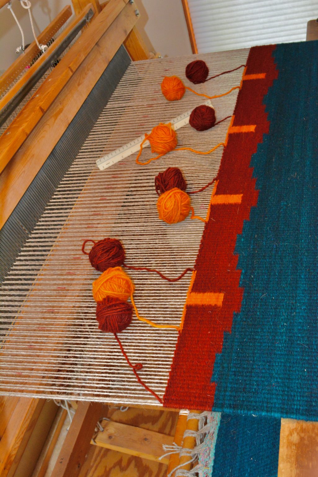 Santa Fe Marketplace Rug 442, 44.75″ X 46″ Product Image: Rug 442, 44.75″ X 46″